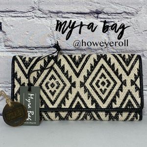 🌟 Myra Bag Revolutionary Wallet